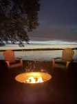 Amazing Lake House - beautiful clear lake - 2 hours from Chicago! - Wifi