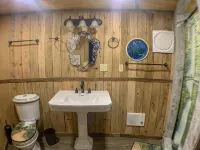 Whimsical Hobbit House in the Shenandoah Virginia "Shire" - balcony