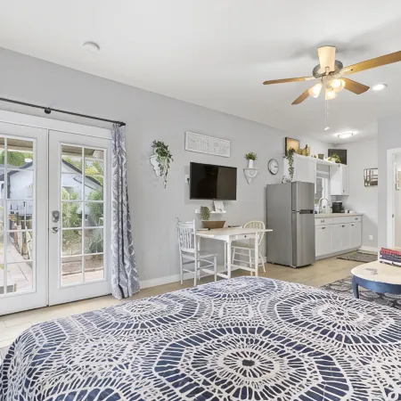 The Hen House: Enchanted Casita Near Downtown Phoenix