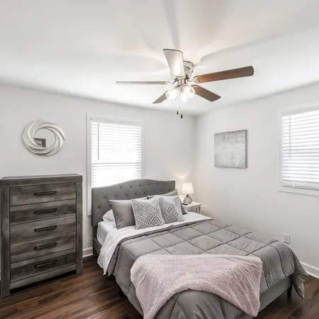 Luxury North of Nashville Retreat- Easy Lake Access