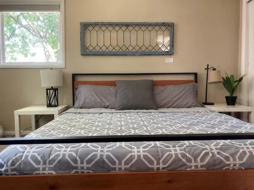 Ground Floor Private Apartment Near Manito Park, Downtown, and Sacred Heart - Condos