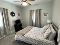 Charming & Cozy Craftsman: AC/Heat + Pets Free! - 3-Star