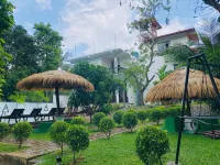 Hotel River Front - parking