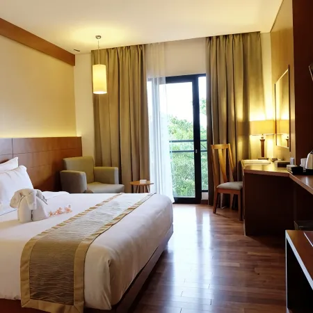 Oak Tree Emerald Hotel & Conventions Semarang