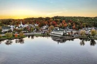 Walk to Weddings Venues, Local Shops, Dining, Coffee, Dog ok,Bank of NH Pavilion - 3-Star