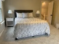 Walking distance to everything downtown Naperville! - 3-Star
