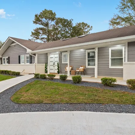 4 Bedroom Luxury House in Family-Friendly Peachtree City with Golf-Cart Option