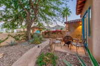 Close to la Quinta  Village- All King Beds - Pool / Spa Orchard  3Br #066781 - 3-نجوم
