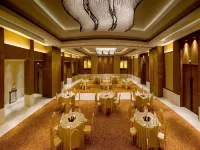 The Lalit New Delhi Hotels near Red Fort