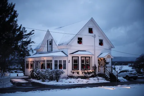 Carleton Inn & Cottages - Wifi