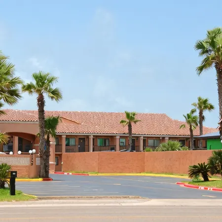 Super 8 by Wyndham South Padre Island