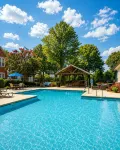 3Brlux, Uga + Downtown Athens Game Weekend Ready, Relax by the Pool - Apartments