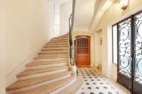 Chic Loft with Big Private Terrace on Ile Saint Louis