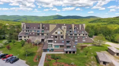 Mountain Green Resort by Killington VR - 2 Bedrooms Các khách sạn ở Killington
