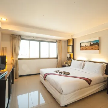ภูเก็ตคริสตัลอินน์ โรงแรมใกล้แม่พร