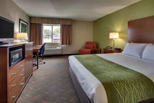 Greenfield Inn & Suites Elizabethtown, KY I65 Exit 94
