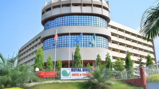 Royal Birds Hotel & Towers