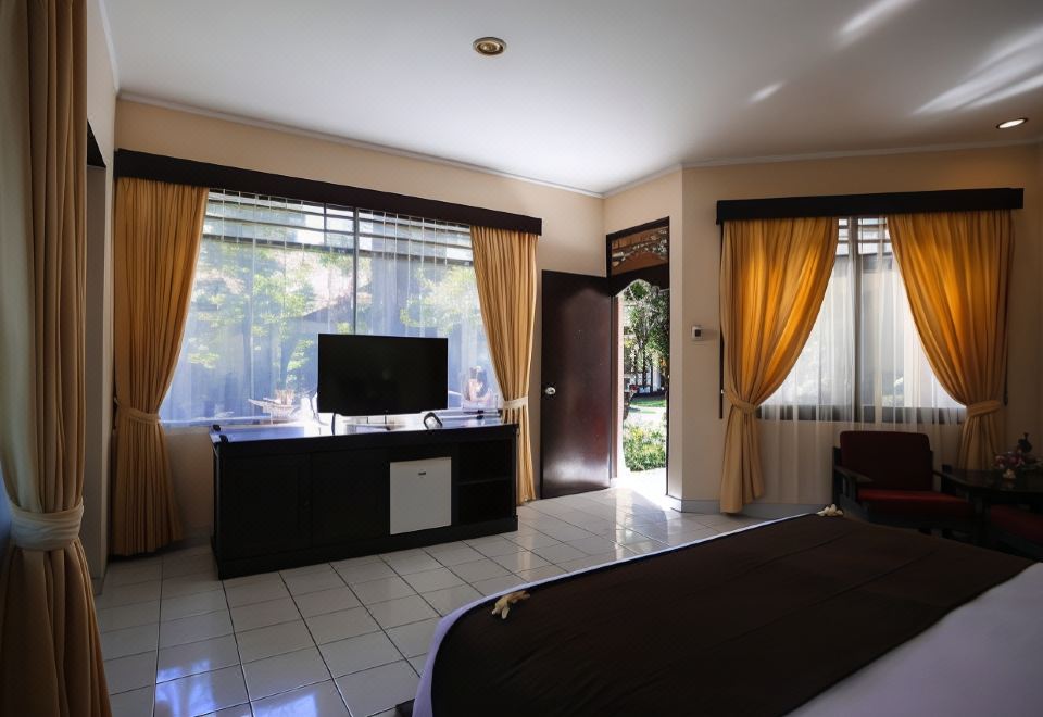 2. 수나리 비치 리..