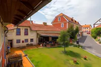 Hotel Dvur Hoffmeister Hotels in Uzice