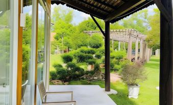 Ti Ni Garden House