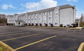 Quality Inn & Suites North Lima - Boardman