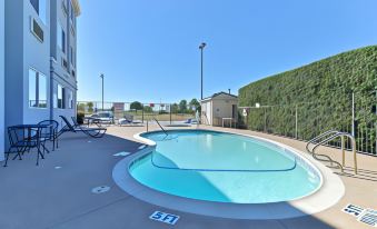 Microtel Inn & Suites by Wyndham Ft. Worth North/at Fossil