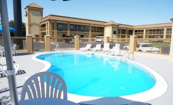 Days Inn by Wyndham Oak Grove/Ft. Campbell