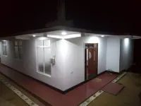 Hotel Yelona Pinnawala Zoo 주변 호텔