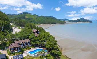 Taean (Anmyeondo) with Ocean Pension