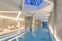 Imagine Lighthouse - Pool
