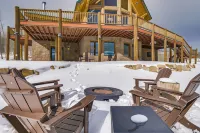 Spacious Fairplay Log Home w/ Patio & Fire Pit! Hotel di Park County