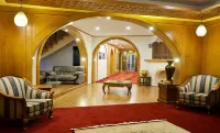 Kashmir Mahal Resorts by Dal Lake Hotels in Nishat