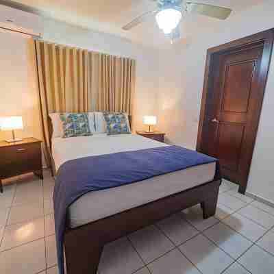 7Br Massive Villa in Sosúa - 2Mins from Nightlife! Rooms