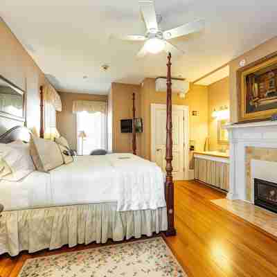 Bass Cottage & Ullikana Rooms