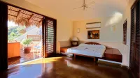 Villa Carolina Boutique Hotel Adults Only Các khách sạn gần Sân bay quốc tế Ixtapa Zihuatanejo