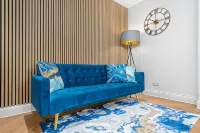 Stylish 4 Bed-Town Centre Hotels in Selkirk