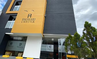 Hotel Business Center