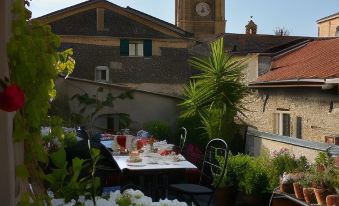 La Terrazza di Vico Olivi B&B