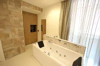 Relais Piazza Del Plebiscito B&B