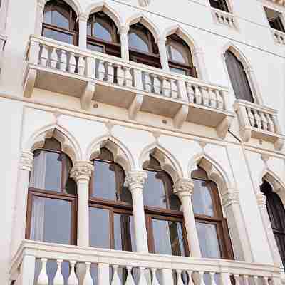 Palazzo Garzoni Hotel Exterior