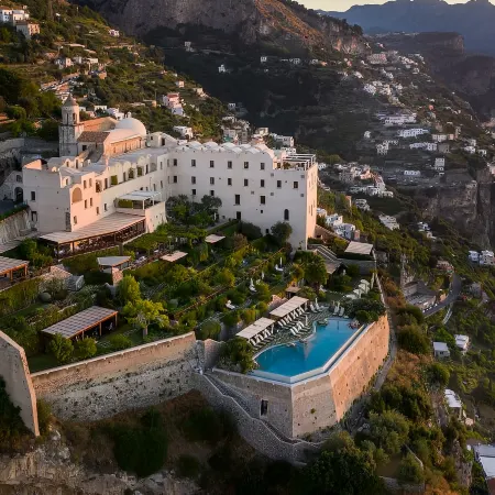 Monastero Santa Rosa Hotel & Spa