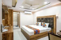 Hotel M V Grand Hotel dekat Borra Caves