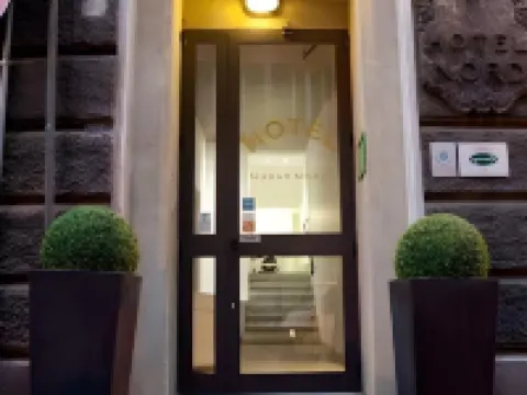 ホテル ヌーヴォ ノルド ジェノアのホテル