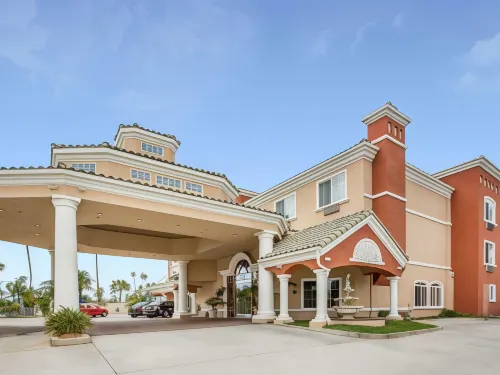 歐申賽德市-彭德爾頓營舒適套房飯店