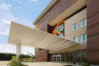 La Quinta Inn & Suites by Wyndham Burlington Hotels in Burlington