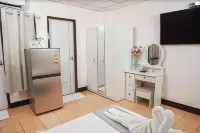 Boss Way Mansion Hotels in Thanyaburi District