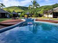 Tamanu Beach Resort - Pools