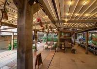 High Paradise Farm Hotels in Boltby