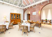 HÔTEL Jean de Bruges Hotels in Buigny-Saint-Maclou
