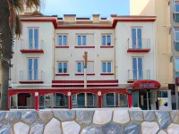 Hotel Saint Georges, Face à la Mer Hotels in Canet-en-Roussillon